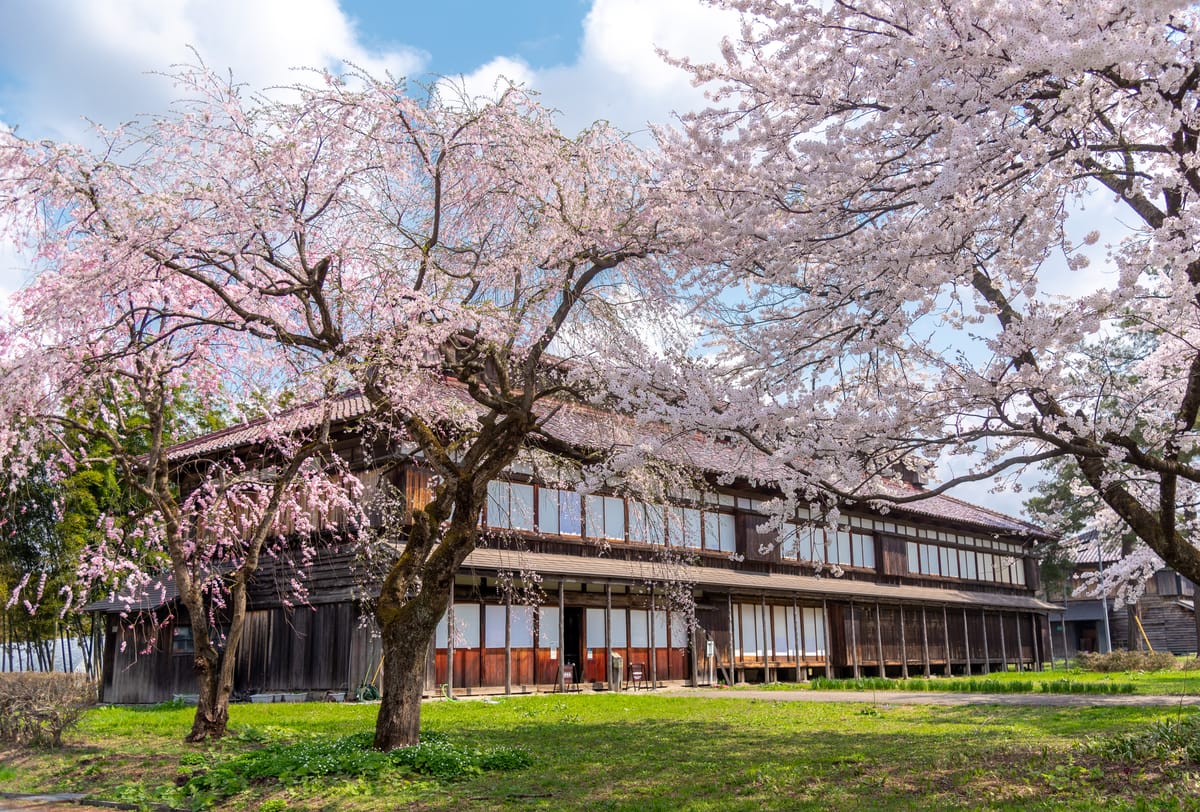 松ケ岡開墾場の歴史的な蚕室